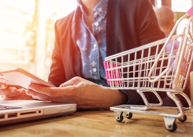2021-07-Crescita-eCommerce-shop-online